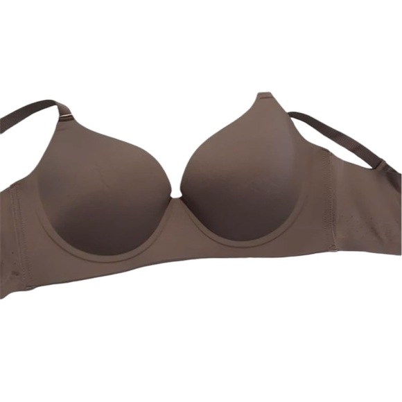 New Buttery soft no underwire second skin grey bra - Picture 2 of 6
